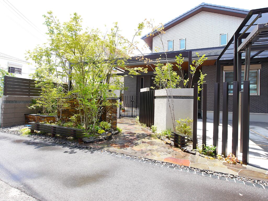 奈良県大和郡山市　K様邸 ／ モダン・雑木