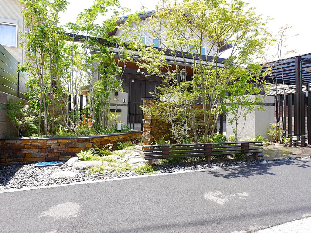 奈良県大和郡山市　K様邸 ／ モダン・雑木