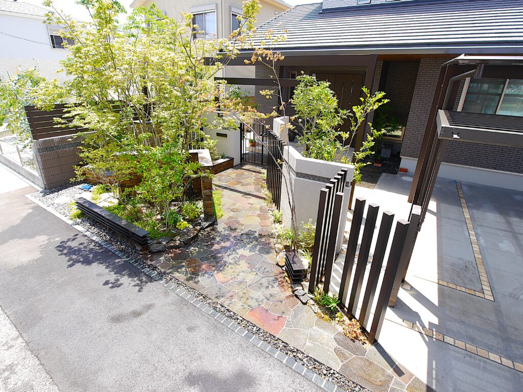 奈良県大和郡山市　K様邸 ／ モダン・雑木