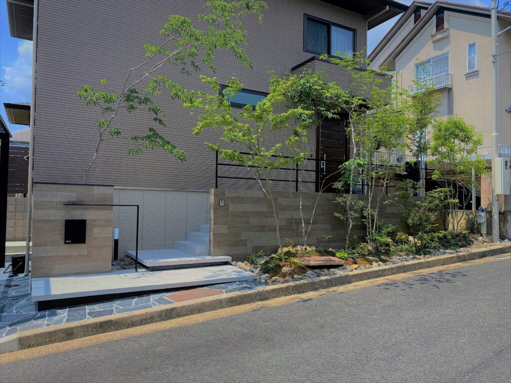 奈良県生駒市　K様邸 ／ モダン・雑木